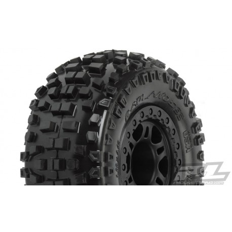 Badlands SC 2.2/3.0 M2 (Medium) Tires Mounted SLASH - Image 2